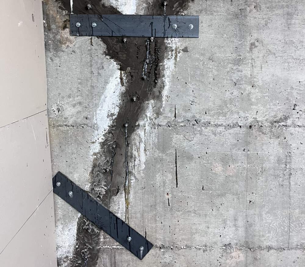 Foundation cracks french drains Rosemere